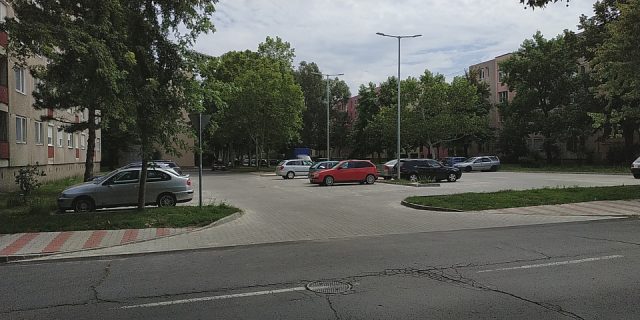 Bánki Donát utcai parkoló bővítése